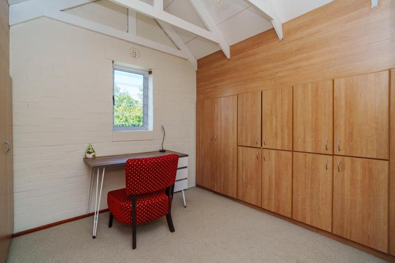3 Bedroom Property for Sale in Harfield Village Western Cape